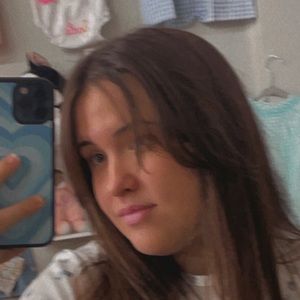 Meet your Posher, Abbi
